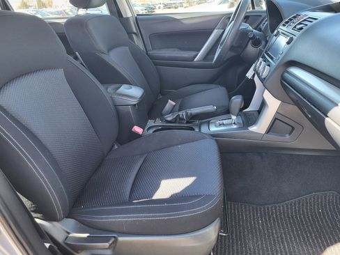 Used 2017 Subaru Forester 2.5i w/ Alloy Wheel Package image 23