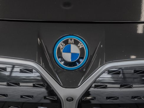 Used 2023 BMW i4 eDrive35 RWD image 5