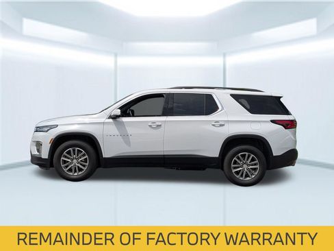 Used 2023 Chevrolet Traverse LT w/ LPO, Cargo Package FWD image 2