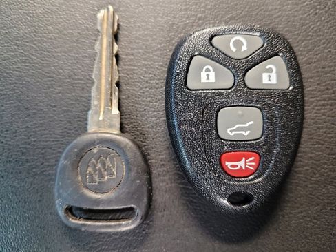 Used 2017 Buick Enclave Leather w/ Trailering Package image 32