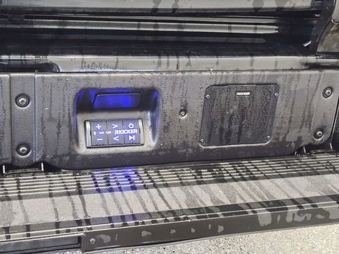 Certified 2024 GMC Sierra 2500 Denali Ultimate image 16