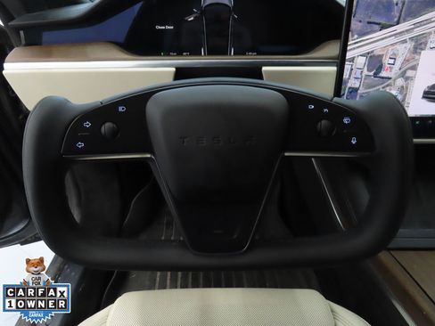 Used 2022 Tesla Model S image 17