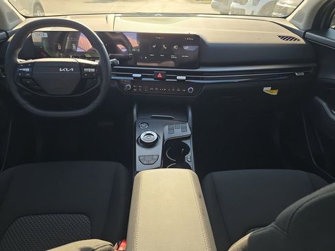 New 2026 Kia Sportage LX FWD image 12