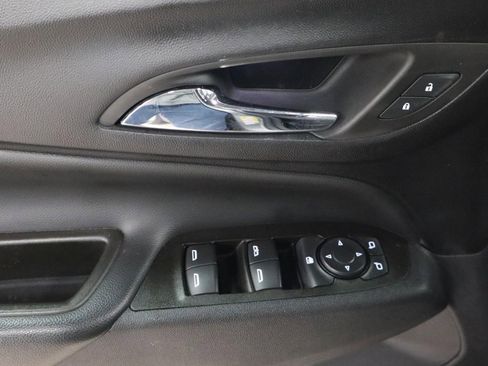 Used 2023 Chevrolet Equinox LT image 11