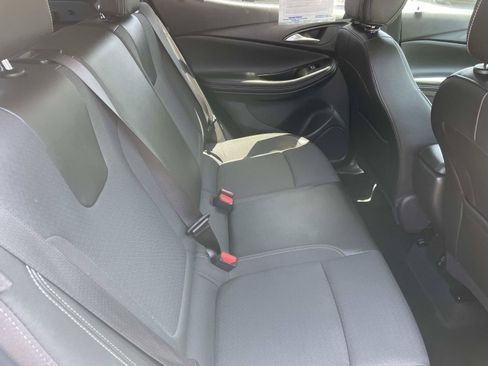 Used 2025 Buick Encore GX Preferred FWD image 25