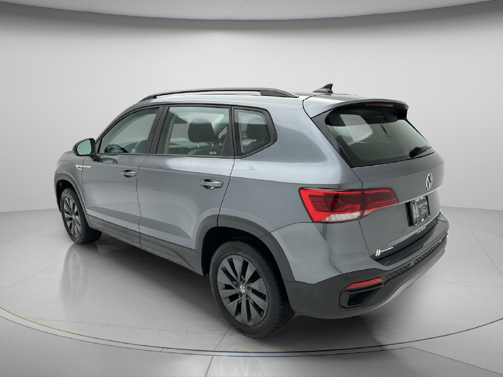 Used 2024 Volkswagen Taos S FWD image 4