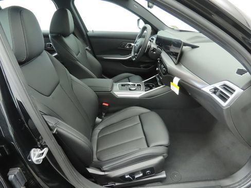 Used 2026 BMW 330i Sedan w/ Premium Package RWD image 21