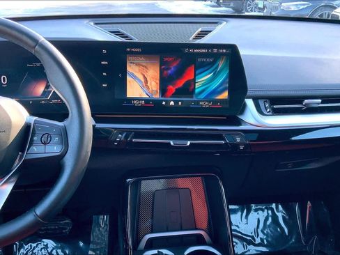 Certified 2025 BMW X1 xDrive28i w/ Convenience Package image 6