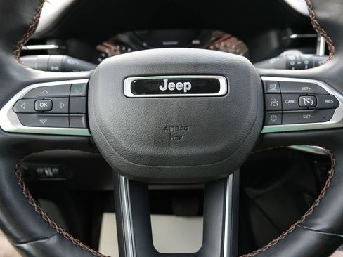 Used 2022 Jeep Compass Limited AWD/4WD image 16