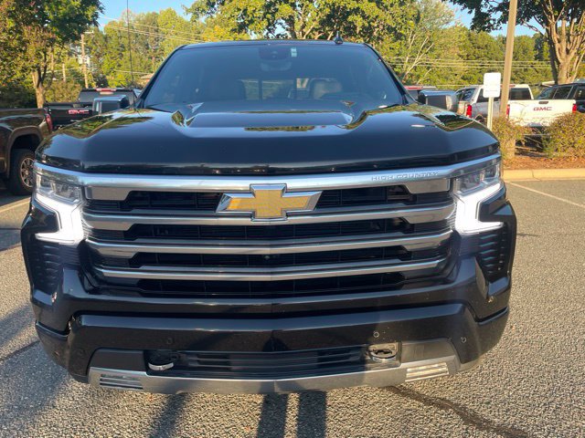 Used 2023 Chevrolet Silverado 1500 High Country w/ Technology Package AWD/4WD image 4