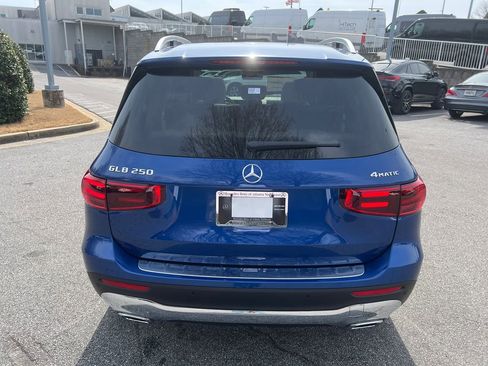New 2026 Mercedes-Benz GLB 250 4MATIC image 6