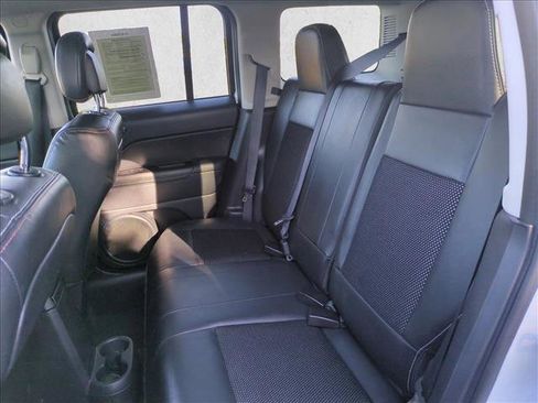 Used 2017 Jeep Patriot 75th Anniversary w/ Power Value Group image 17