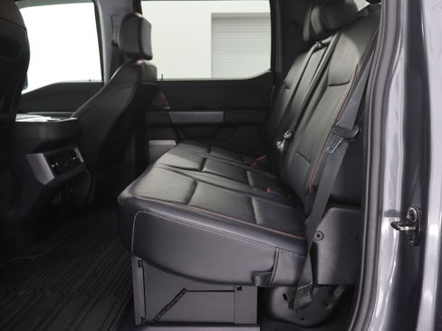 Used 2023 Ford F350 Lariat image 9