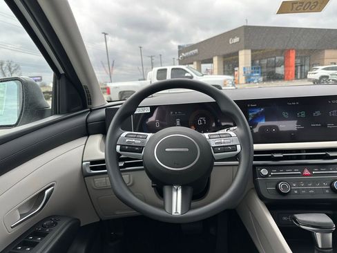 New 2026 Hyundai Tucson SE FWD image 10