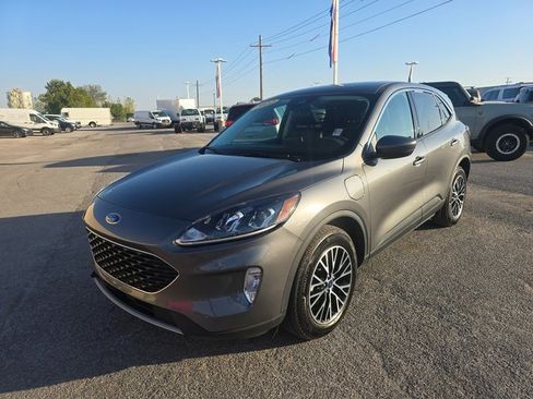 Used 2022 Ford Escape SEL image 9