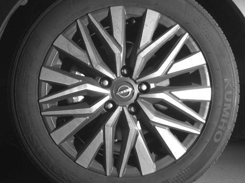 Used 2025 Nissan Altima 2.5 SV image 12