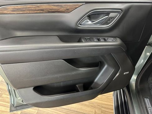 Used 2024 Chevrolet Tahoe Premier AWD/4WD image 11