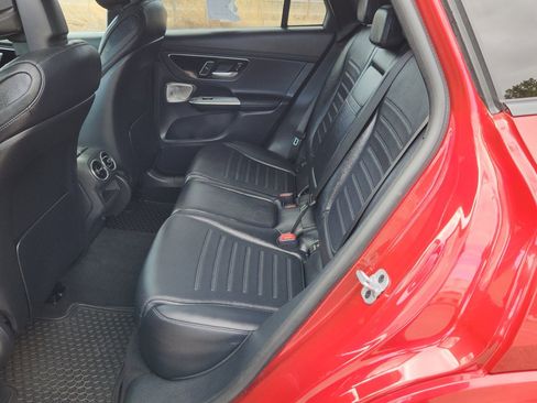 Used 2023 Mercedes-Benz GLC 300 4MATIC image 27