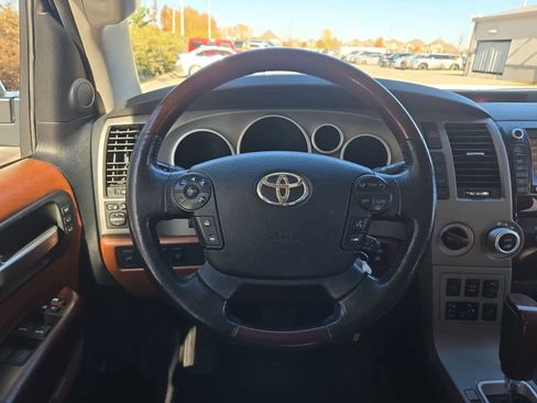 Used 2011 Toyota Sequoia Platinum image 24
