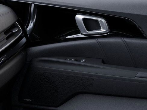 New 2026 Kia Carnival SX Prestige FWD image 25