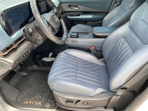 Used 2024 Nissan Ariya AWD image 10