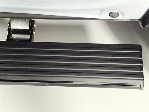 Used 2025 Ford Expedition Platinum w/ Driver's Package image 7