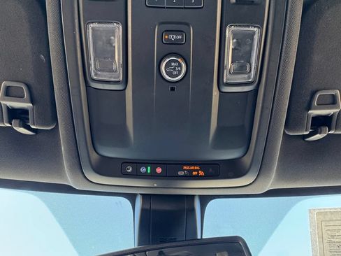 Used 2021 Chevrolet Tahoe Z71 AWD/4WD image 23