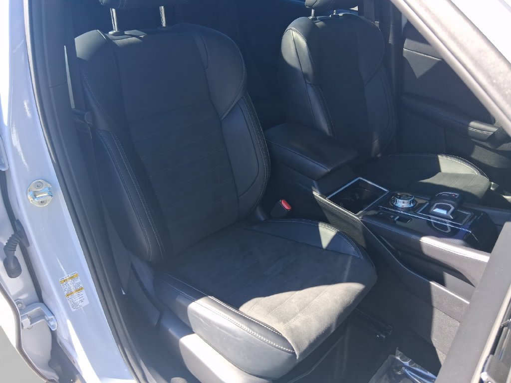 Used 2024 Mitsubishi Outlander FWD image 26