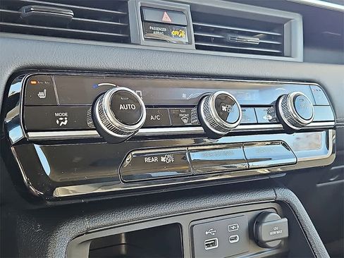 New 2025 Honda Pilot EX-L image 12