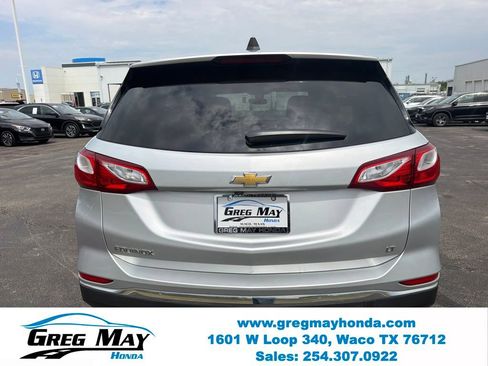 Used 2020 Chevrolet Equinox LT w/ LPO, Floor Liner Package FWD image 4