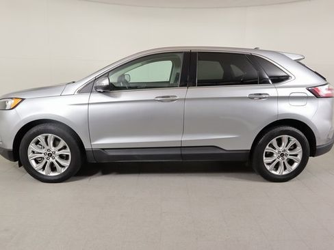 Used 2024 Ford Edge Titanium image 10