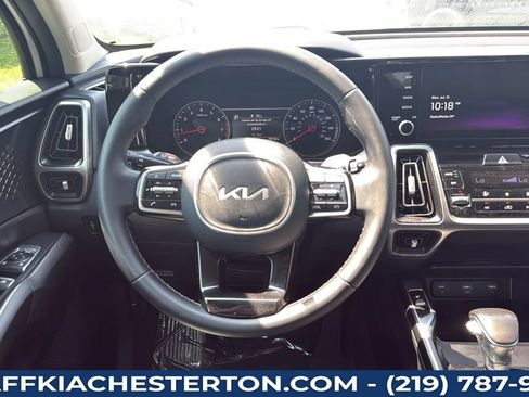 Used 2022 Kia Sorento S FWD image 17