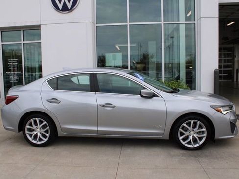 Used 2019 Acura ILX image 5