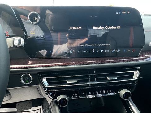 New 2026 Chevrolet Traverse RS AWD/4WD image 16