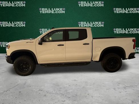 Used 2024 Chevrolet Silverado 1500 ZR2 w/ Technology Package AWD/4WD image 6