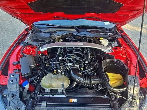 Used 2020 Ford Mustang Shelby GT350 w/ Technology Package image 34