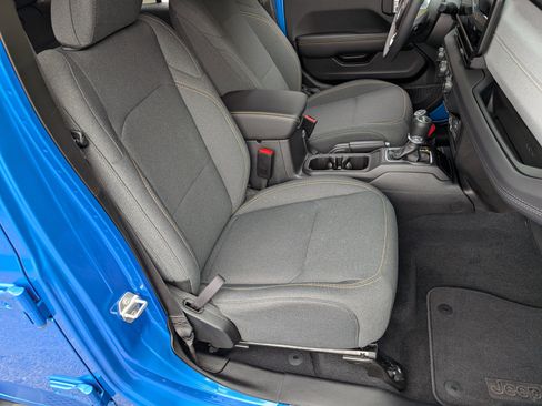 Used 2024 Jeep Wrangler Sahara w/ Safety Group image 19