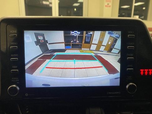 Used 2021 Toyota C-HR LE image 25