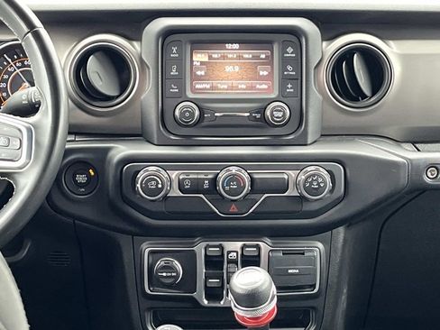 Used 2020 Jeep Gladiator Sport w/ Quick Order Package 23S image 16