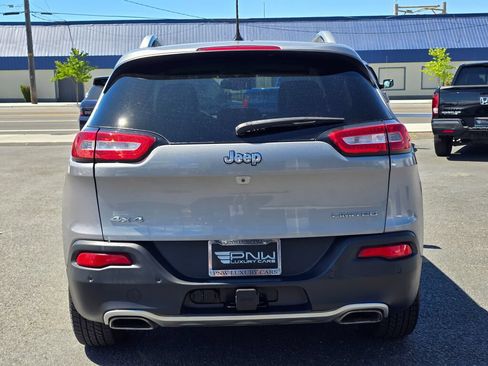 Used 2015 Jeep Cherokee Limited w/ Technology Group AWD/4WD image 7