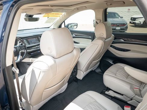 Used 2022 Buick Enclave Avenir w/ Avenir Technology Package AWD/4WD image 30