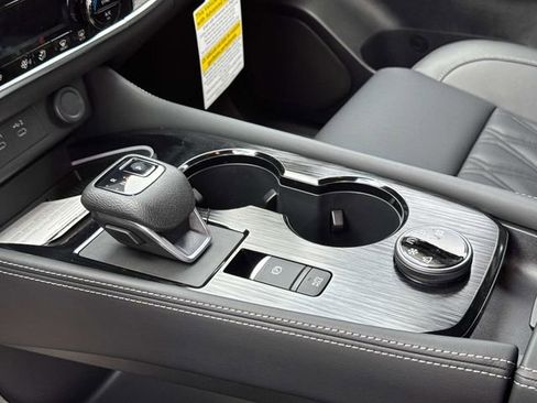 New 2026 Nissan Rogue Platinum image 30