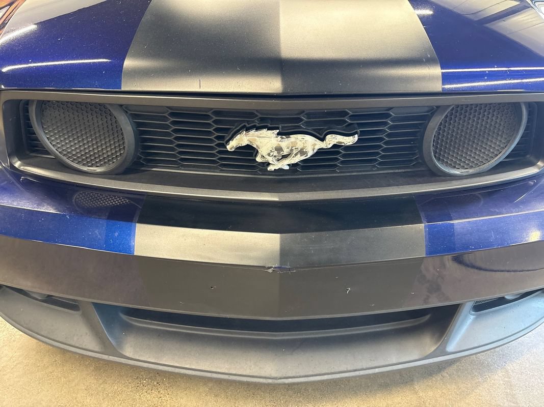 Used 2010 Ford Mustang GT Premium RWD image 22