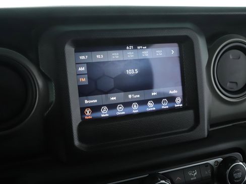 Used 2022 Jeep Wrangler Unlimited Sport AWD/4WD image 10