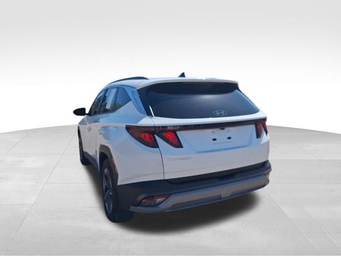 Used 2025 Hyundai Tucson SEL FWD image 13