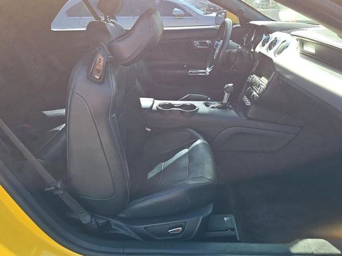 Used 2015 Ford Mustang Premium RWD image 9