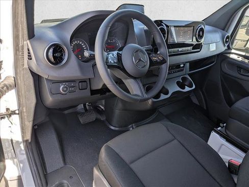 New 2026 Mercedes-Benz Sprinter 2500 image 3