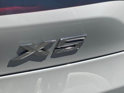 Used 2023 BMW X5 xDrive40i w/ Premium Package AWD/4WD image 38