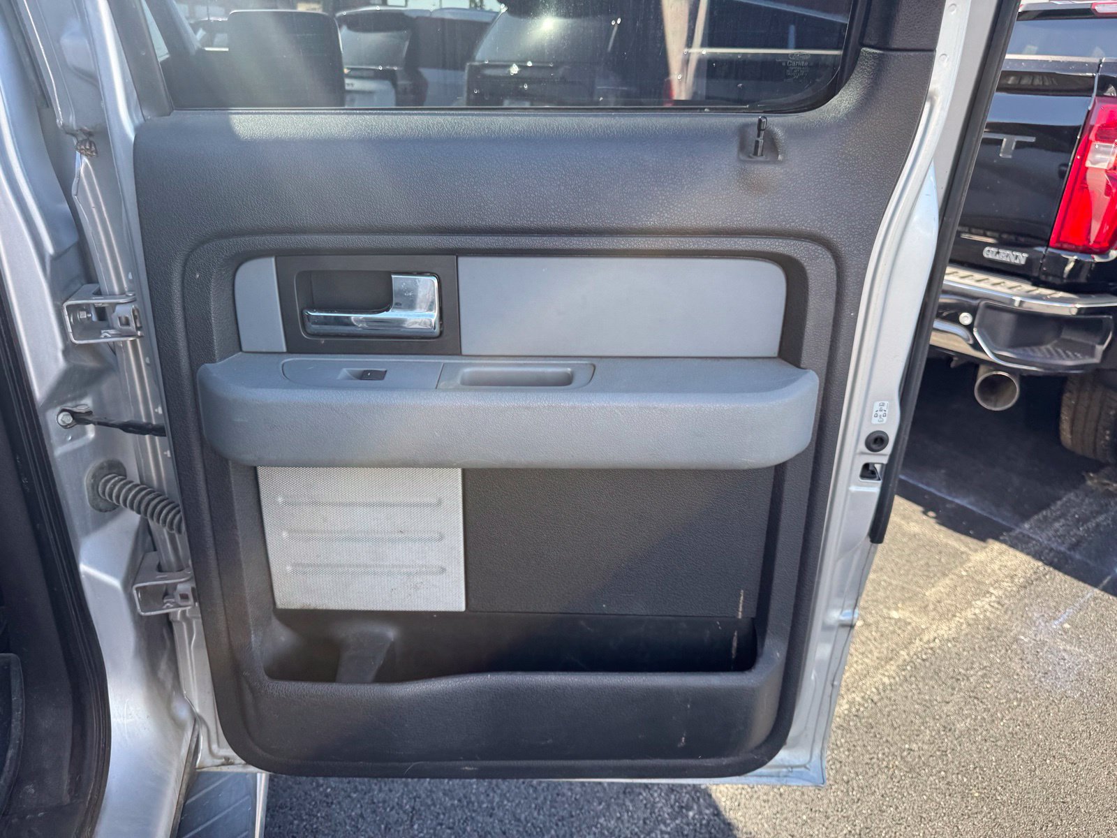 Used 2013 Ford F150 XLT w/ XLT Chrome Pkg AWD/4WD image 24