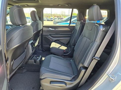 New 2026 Jeep Grand Cherokee L Laredo AWD/4WD image 26